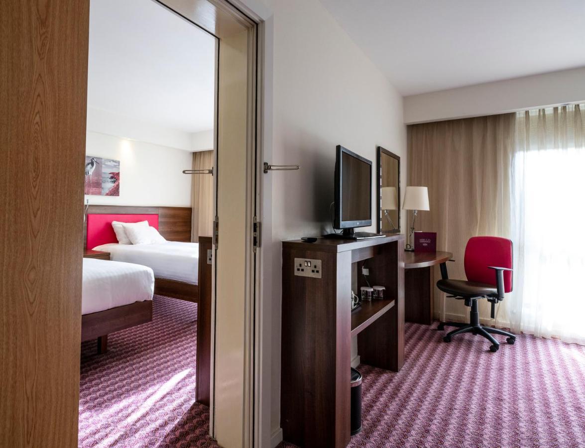 Hampton By Hilton Exeter Airport Hotel Woodbury Exterior foto
