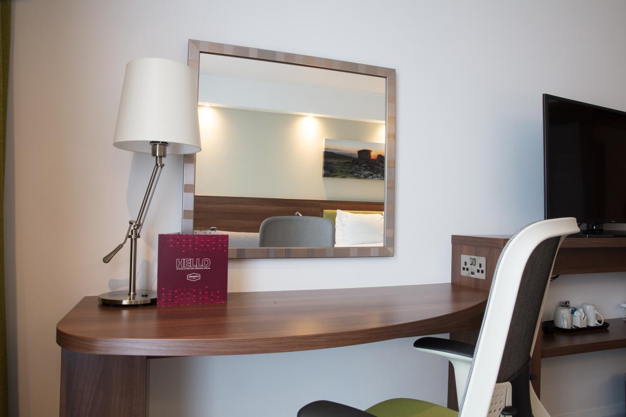 Hampton By Hilton Exeter Airport Hotel Woodbury Exterior foto